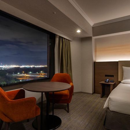 Hilton Tokyo Narita Airport Hotel Bagian luar foto